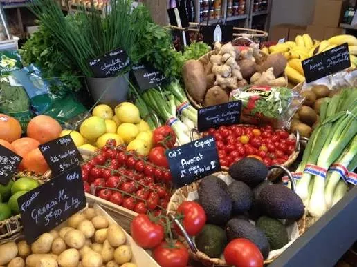 Etalage de fruits et légumes
